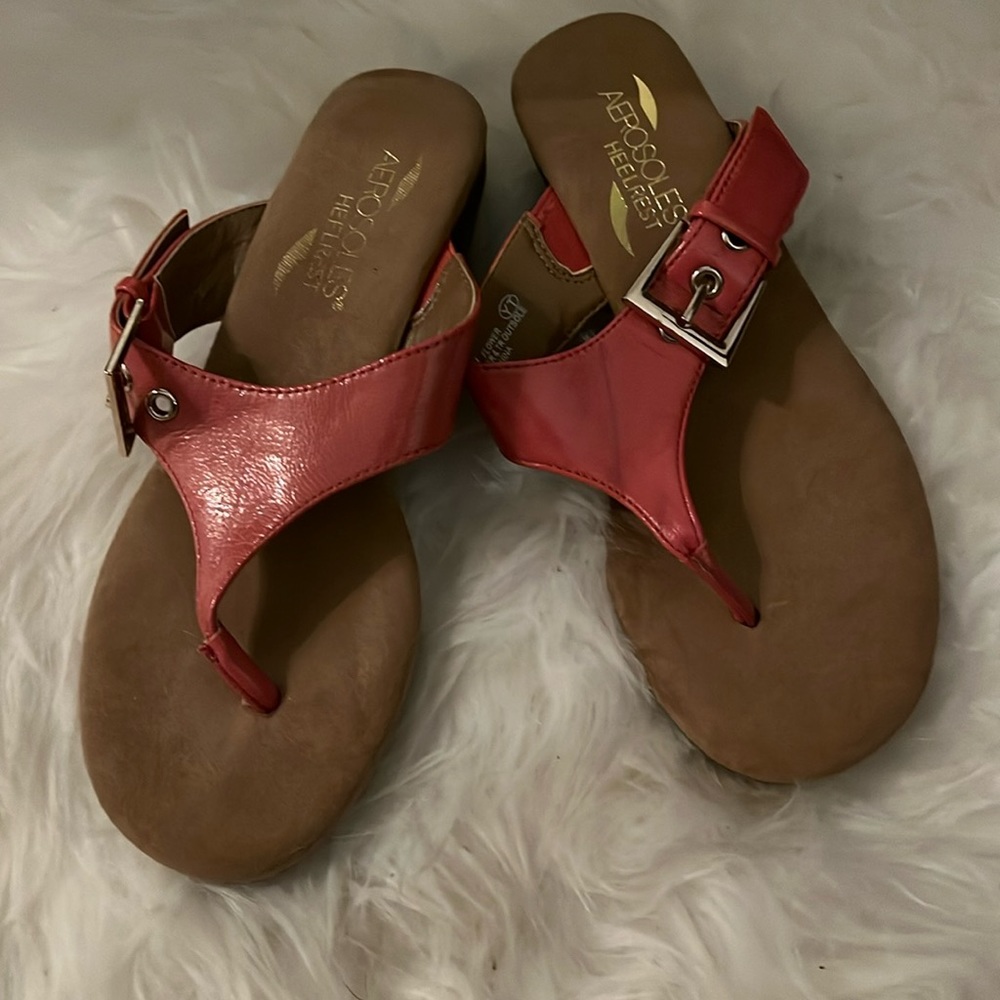 AEROSOLES WEDGE SANDALS